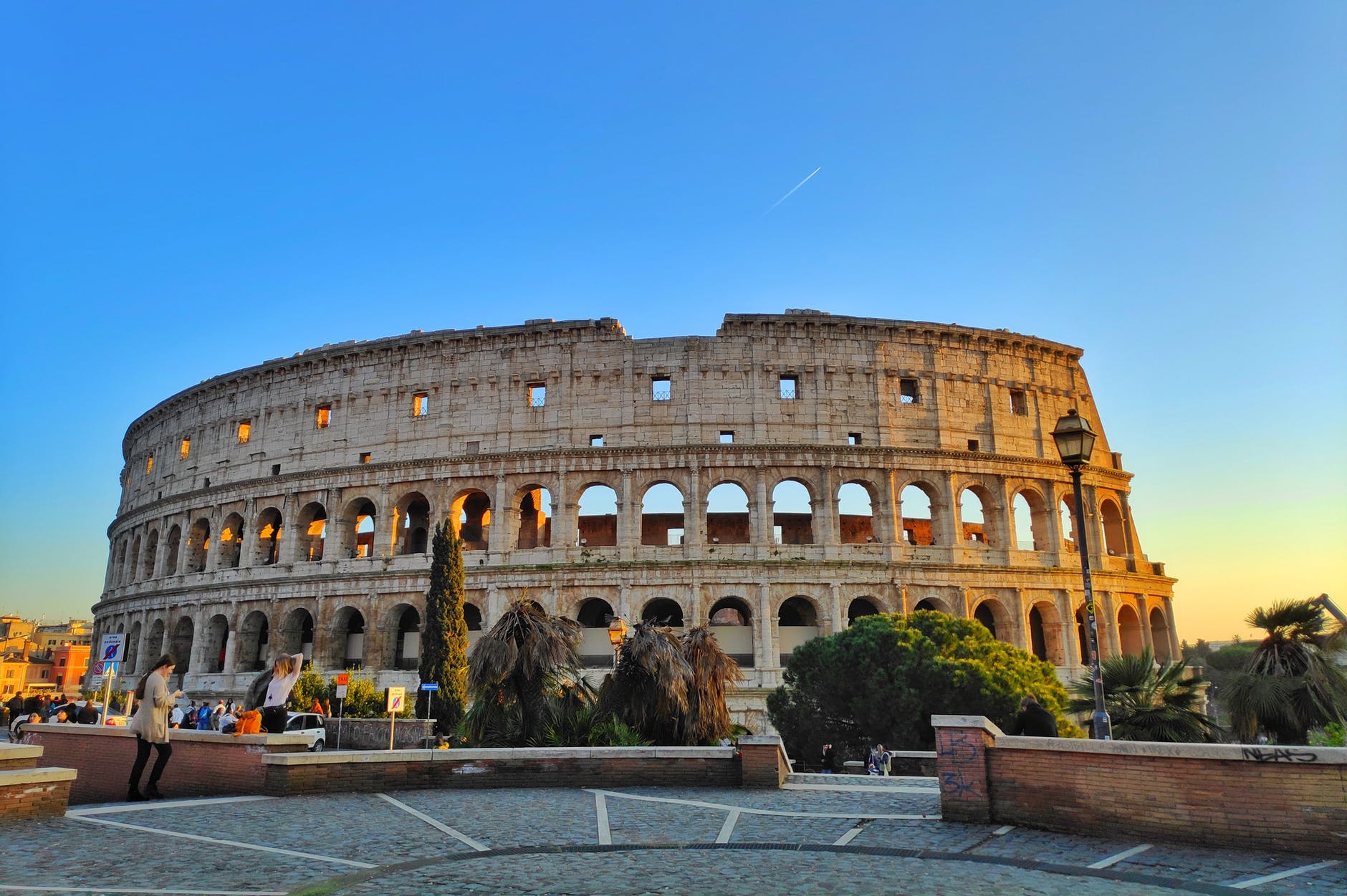 7 Wonders of the World: The Roman Colosseum